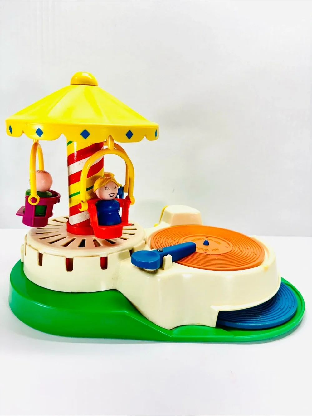 Fisher Price Little People Change-A-Tune Carousel 170 Record Player Vintage 1981